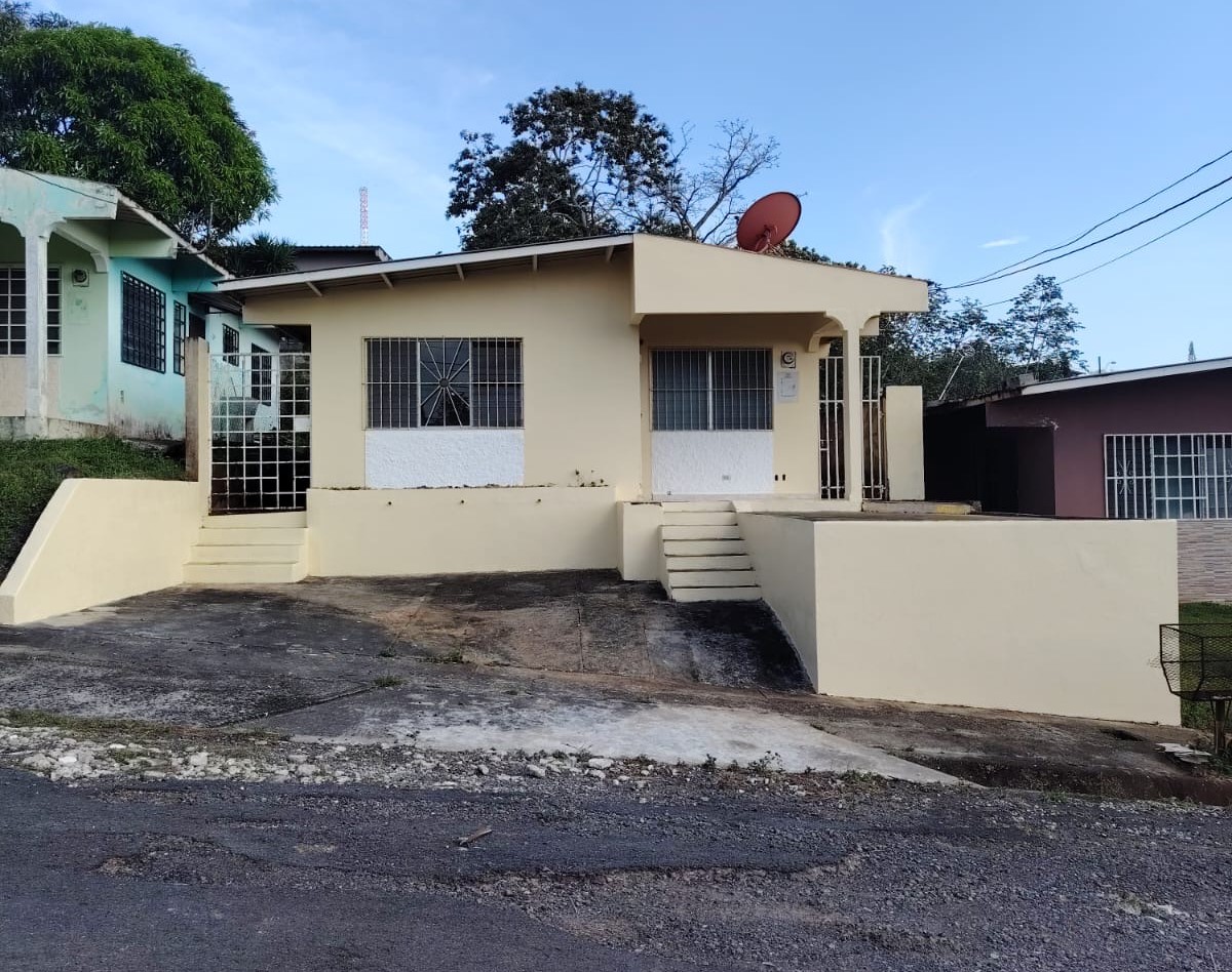 Imagen de bien en venta ubicado en: Panamá Oeste, La Chorrera, Colón, Urbanicación Jardines de Mastranto, Casa H10