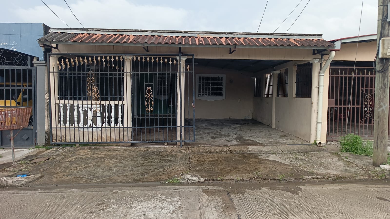 Imagen de bien en venta ubicado en: Panamá, Panamá, Pacora, Urbanización Altos del Ángel, Lote y Casa No.292-O