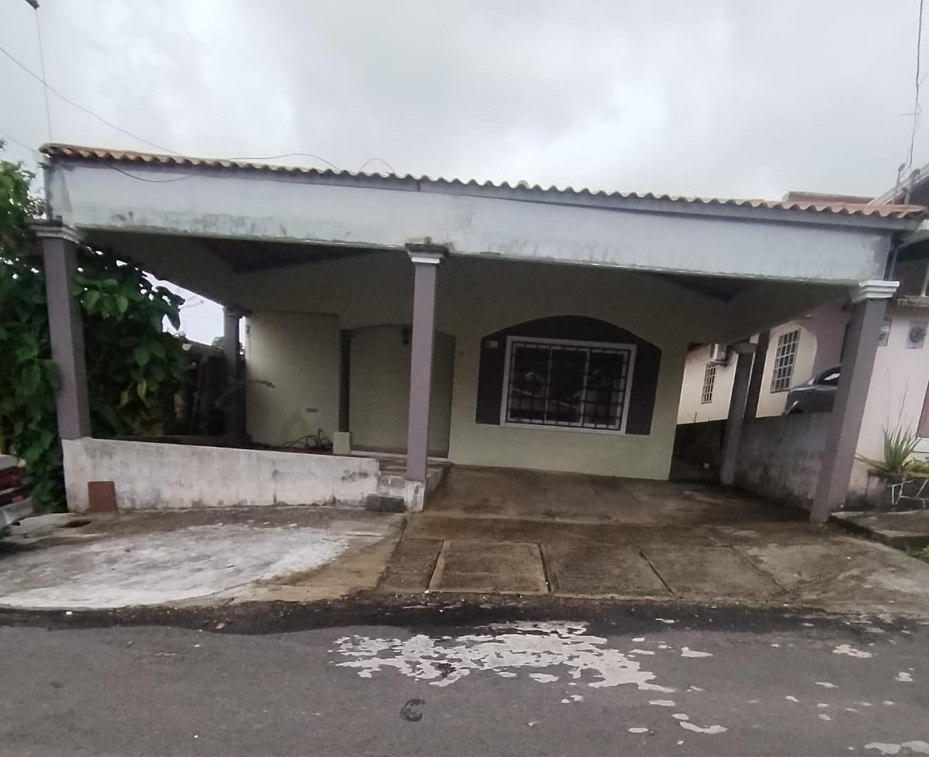 Imagen de bien en venta ubicado en: Panamá Oeste, La Chorrera, Barrio Colón, Urbanización Villas de San Francisco, Lote 123 Calle 3ra