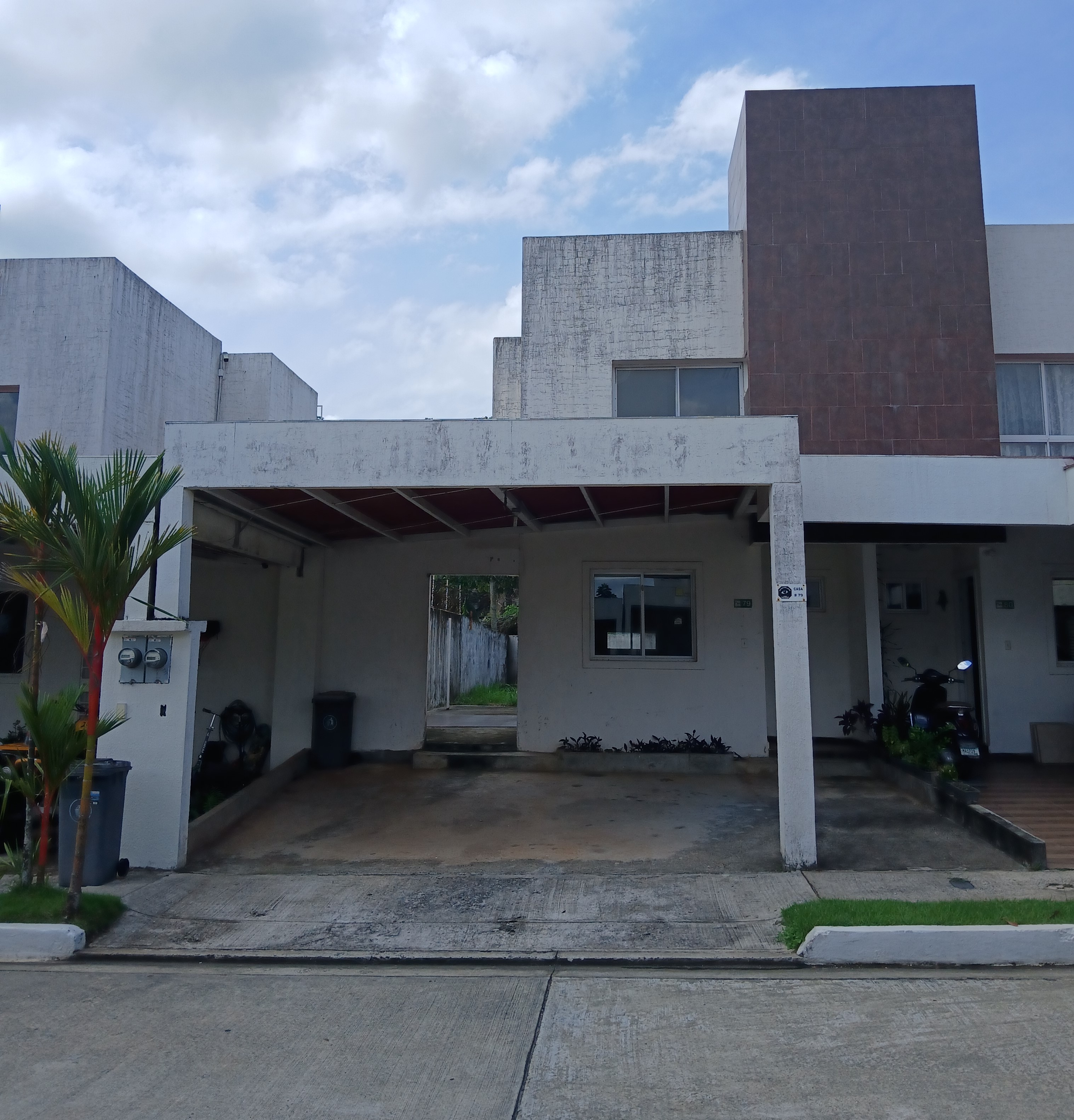 Imagen de bien en venta ubicado en: Panamá Oeste, Arraiján, Juan Demóstenes Arosemena, P.H Residencial Las Lajas, Lote 79
