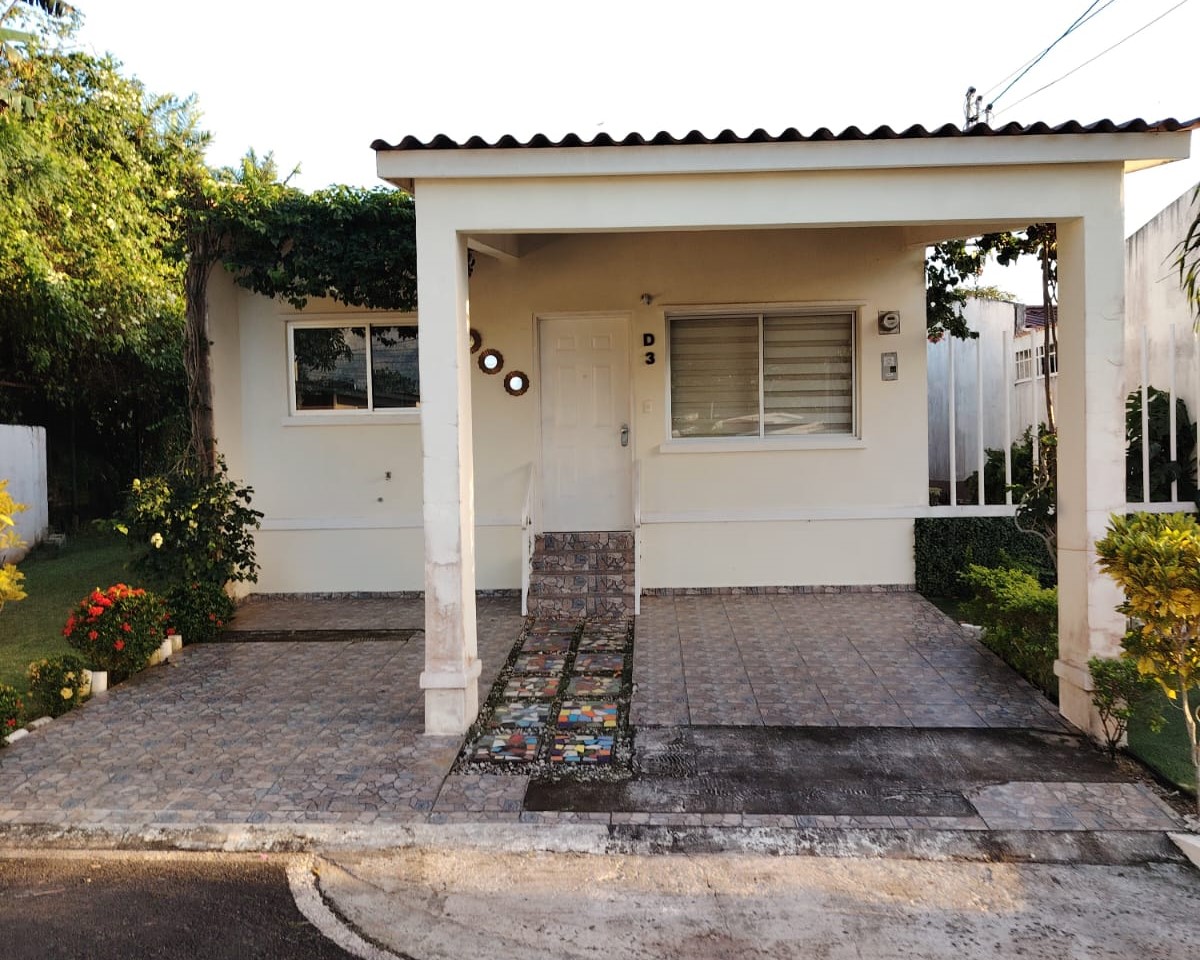 Imagen de bien en venta ubicado en: Panamá Oeste, La Chorrera, Playa Leona, P.H Quintas De Valle Bonito, Lote D-37 en Calle B Este
