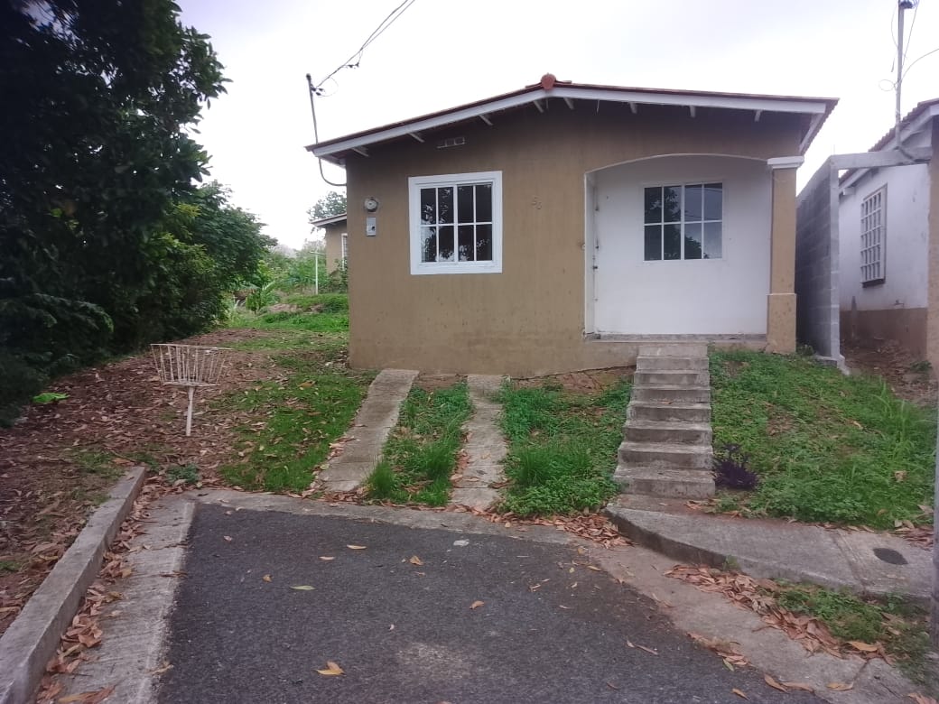 Imagen de bien en venta ubicado en: Panamá Oeste, La Chorrera, El Arado, Res. Colinas del Valle, Calle 3ra., Casa #90