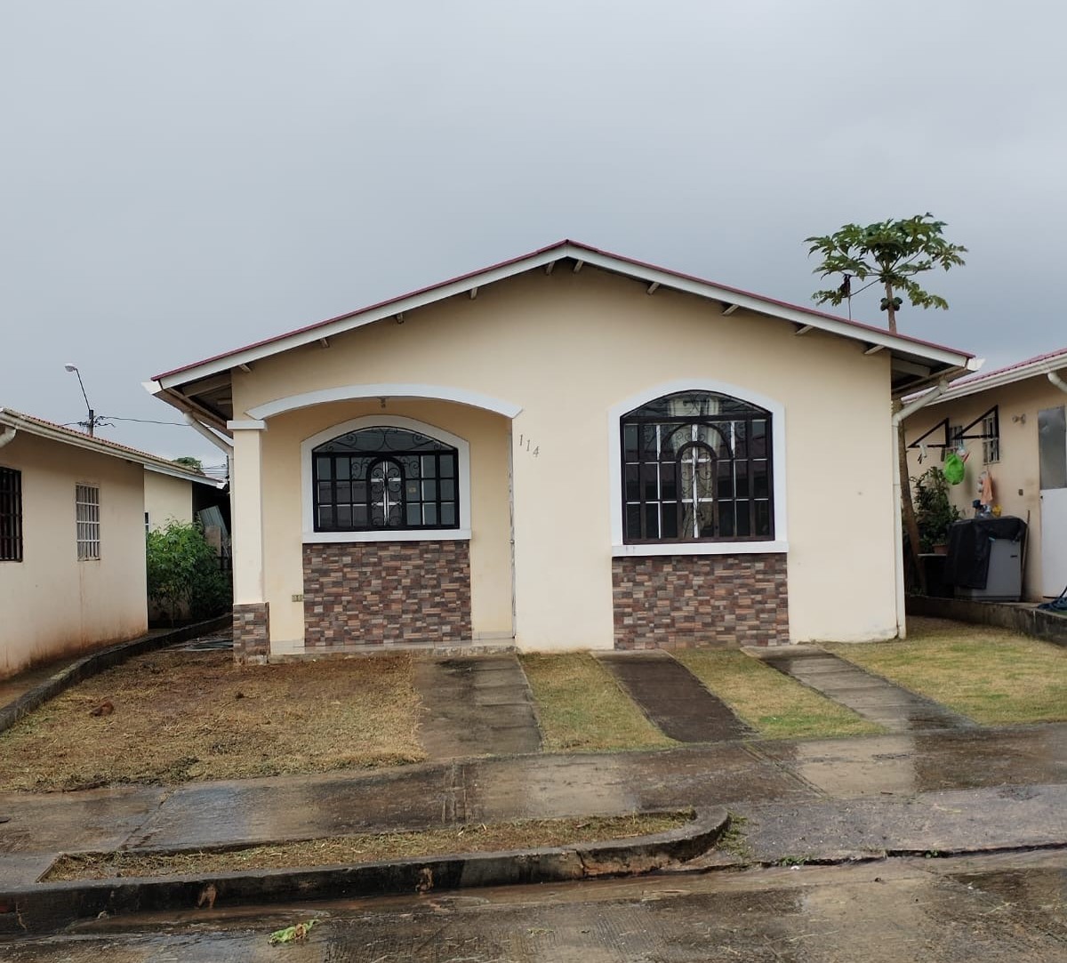 Imagen de bien en venta ubicado en: Panamá Oeste, Arraiján, Juan Demostenes Arosemena, Urbanización Villas de Santander II, Lote 114, Calle Loma Between