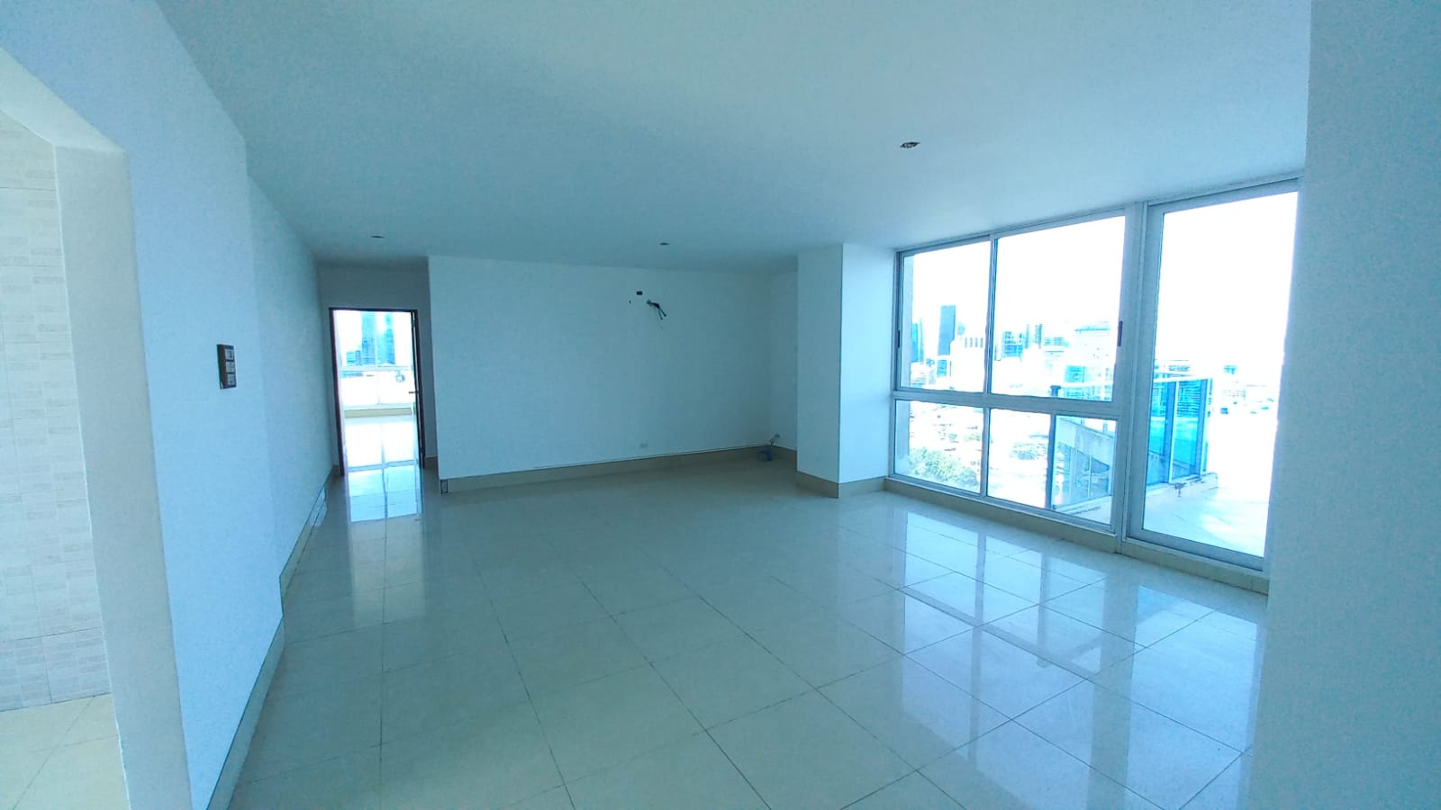 Imagen de bien en venta ubicado en: Panamá, Panamá, San Francisco, P.H. Kolosal Tower, Apart. 25A