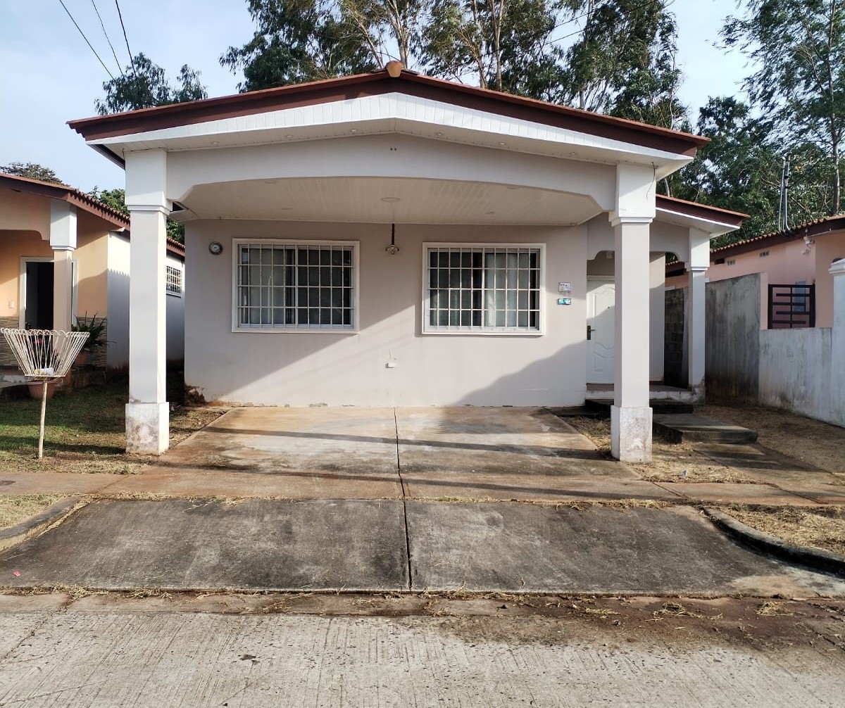 Imagen de bien en venta ubicado en: Panamá Oeste, Arraiján, Arraiján, Urbanización Brisas Del Golf Arraiján, Lote G17 Calle 17