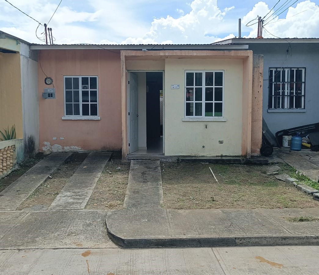 Imagen de bien en venta ubicado en: Panamá, Panamá, Pacora, P.H Mirador Del Bosque, Residencial Brisas Del Mirador I, Calle 8 Lote 17