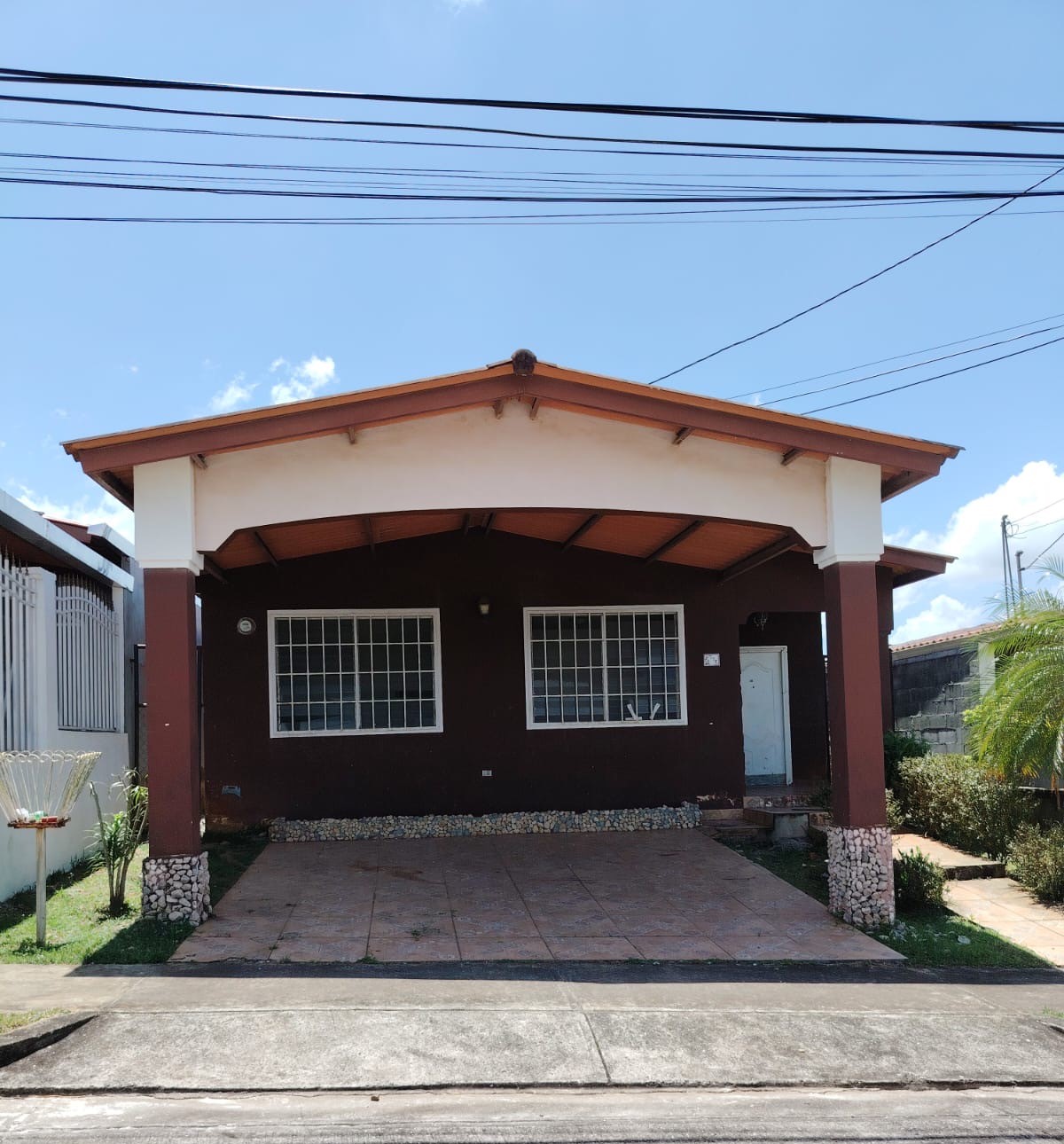 Imagen de bien en venta ubicado en: Panamá Oeste, Arraiján, Arraiján, Urbanización Brisas Del Golf Arraiján, Casa E-77, Calle 9