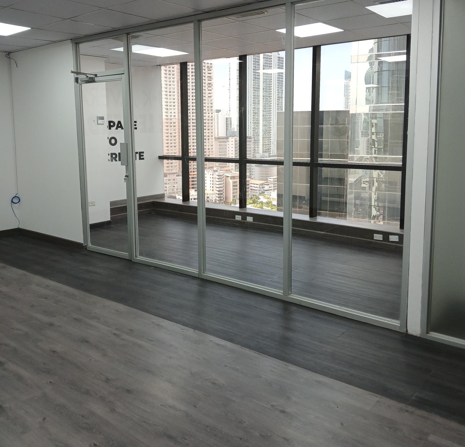 Imagen de bien en venta ubicado en: Panamá, Panamá, Bella Vista, P.H Plaza Banco General, Local L18A