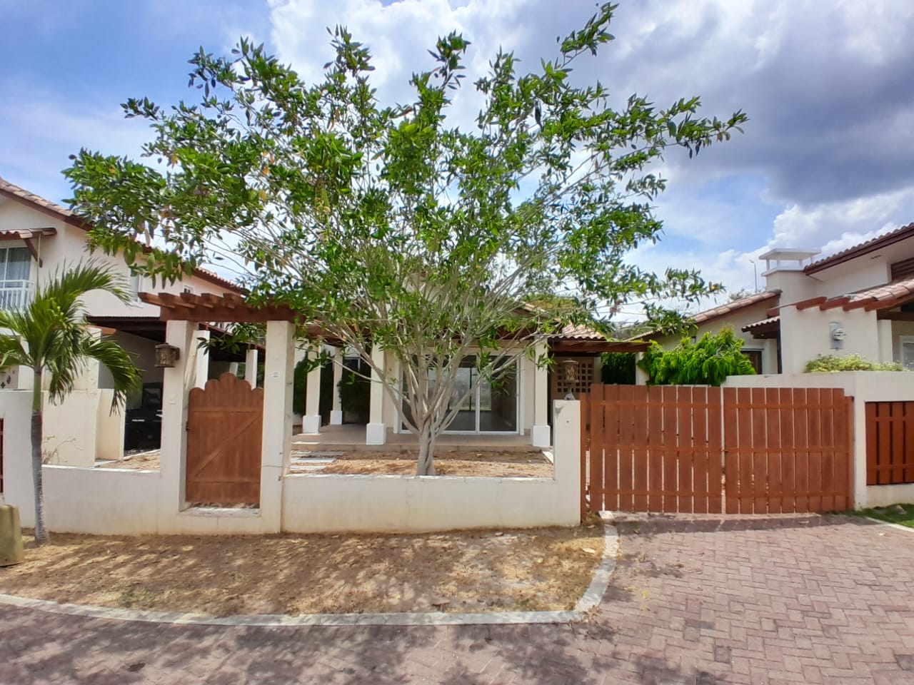 Imagen de bien en venta ubicado en: Panamá Oeste, San Carlos, San Carlos, P.H Fontanella del Mar, Modelo Caracol C2
