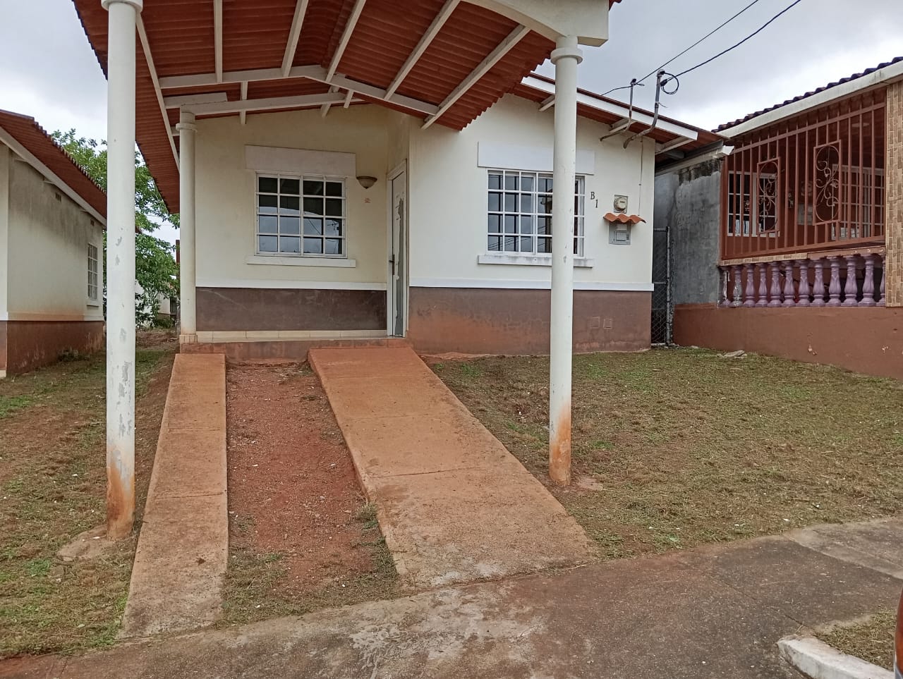 Imagen de bien en venta ubicado en: Panamá Oeste, Chorrera, Guadalupe, Residencial Jardines de San Francisco, Casa B17 Calle B
