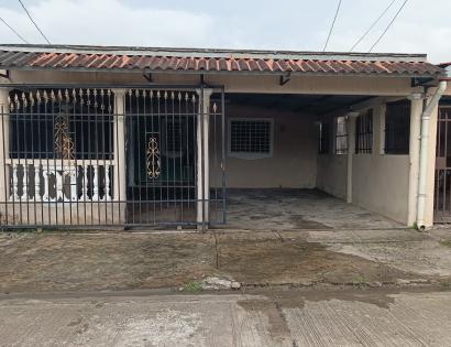 Imagen de bien en venta ubicado en: Panamá, Panamá, Pacora, Urbanización Altos del Ángel, Lote y Casa No.292-O