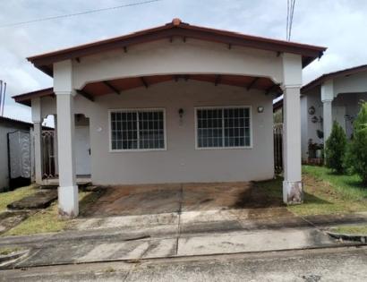 Imagen de bien en venta ubicado en: Panamá Oeste, Arraiján, Nueva Emperador, Brisas del Golf Arraiján, Casa R142, Calle 21