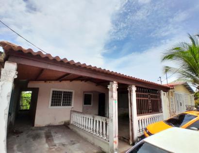 Imagen de bien en venta ubicado en: Panamá Oeste, La Chorrera, Guadalupe, Urb. Villas del Carmen, Calle 11, Casa E-133