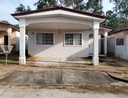 Imagen de bien en venta ubicado en: Panamá Oeste, Arraiján, Arraiján, Urbanización Brisas Del Golf Arraiján, Lote G17 Calle 17