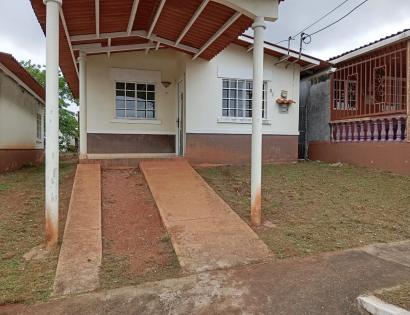 Imagen de bien en venta ubicado en: Panamá Oeste, Chorrera, Guadalupe, Residencial Jardines de San Francisco, Casa B17 Calle B